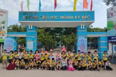 CHÀO ĐÓN CÁC EM MẪU GIÁO ĐẾN VỚI NGÔI TRƯỜNG TIỂU HỌC!